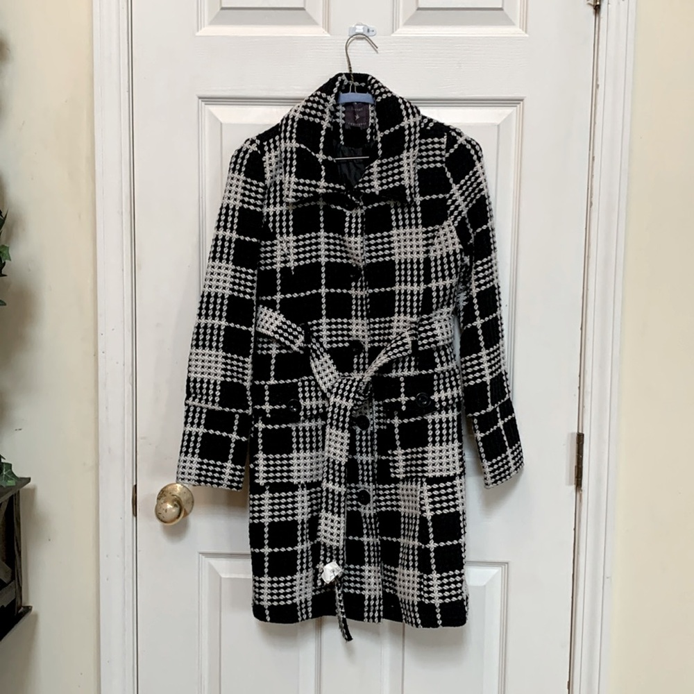 Beautiful, Clean, forever twentyone Tweed Coat, size small